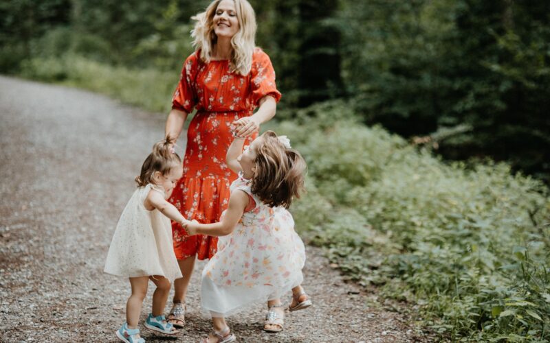 Mother and Daughters